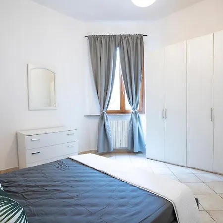 Empoli-vinci Апартаменты *